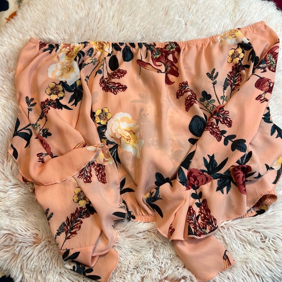 Charlotte Russe Tops - Charlotte Russe Off the Shoulder top